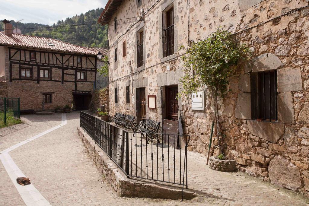 Posada De Urreci Aldeanueva de Cameros 外观 照片